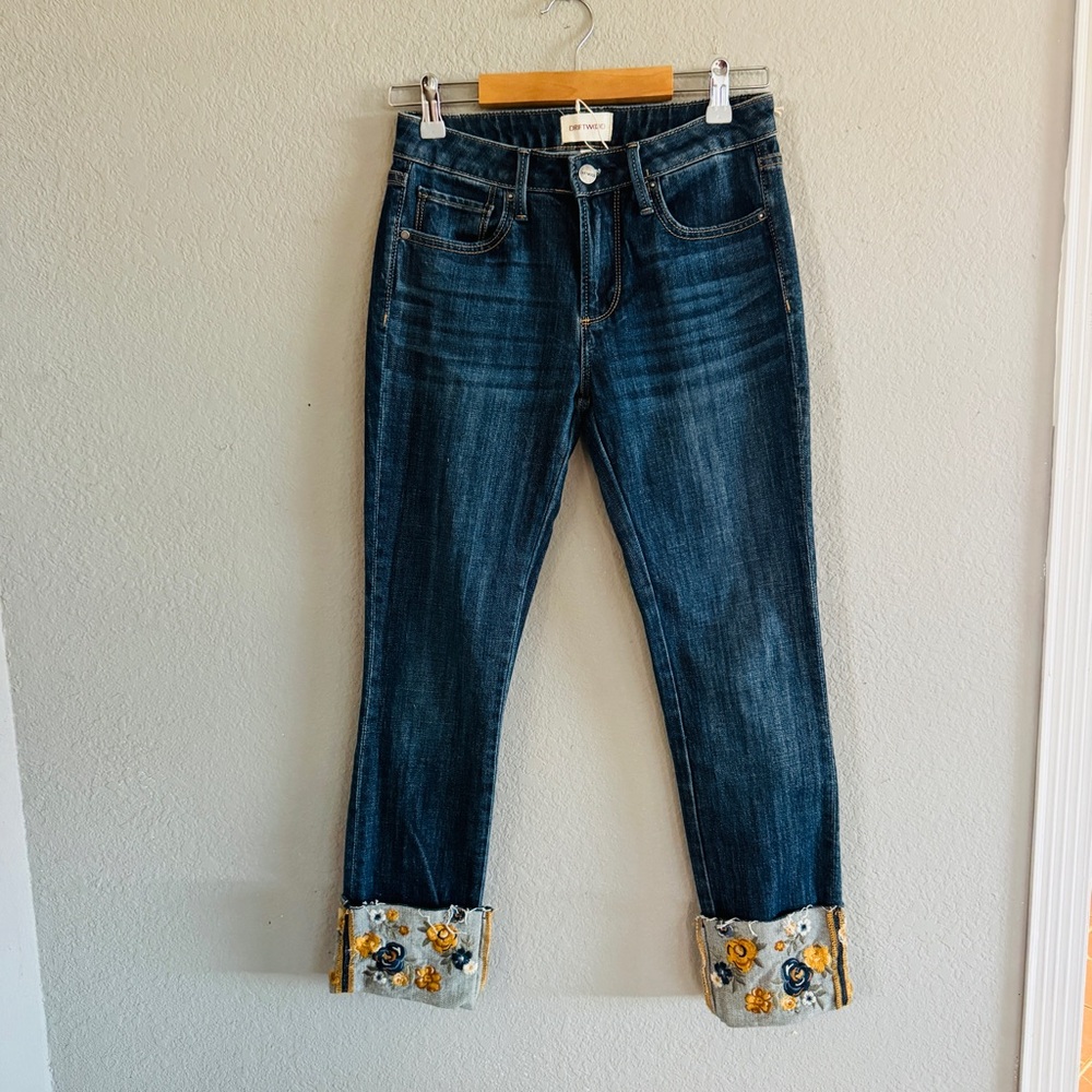 NEW WITH TAGS ANTHROPOLOGY DRIFTWOOD COLETTE EMBROIDERED CUFFED JEANS SIZE 24